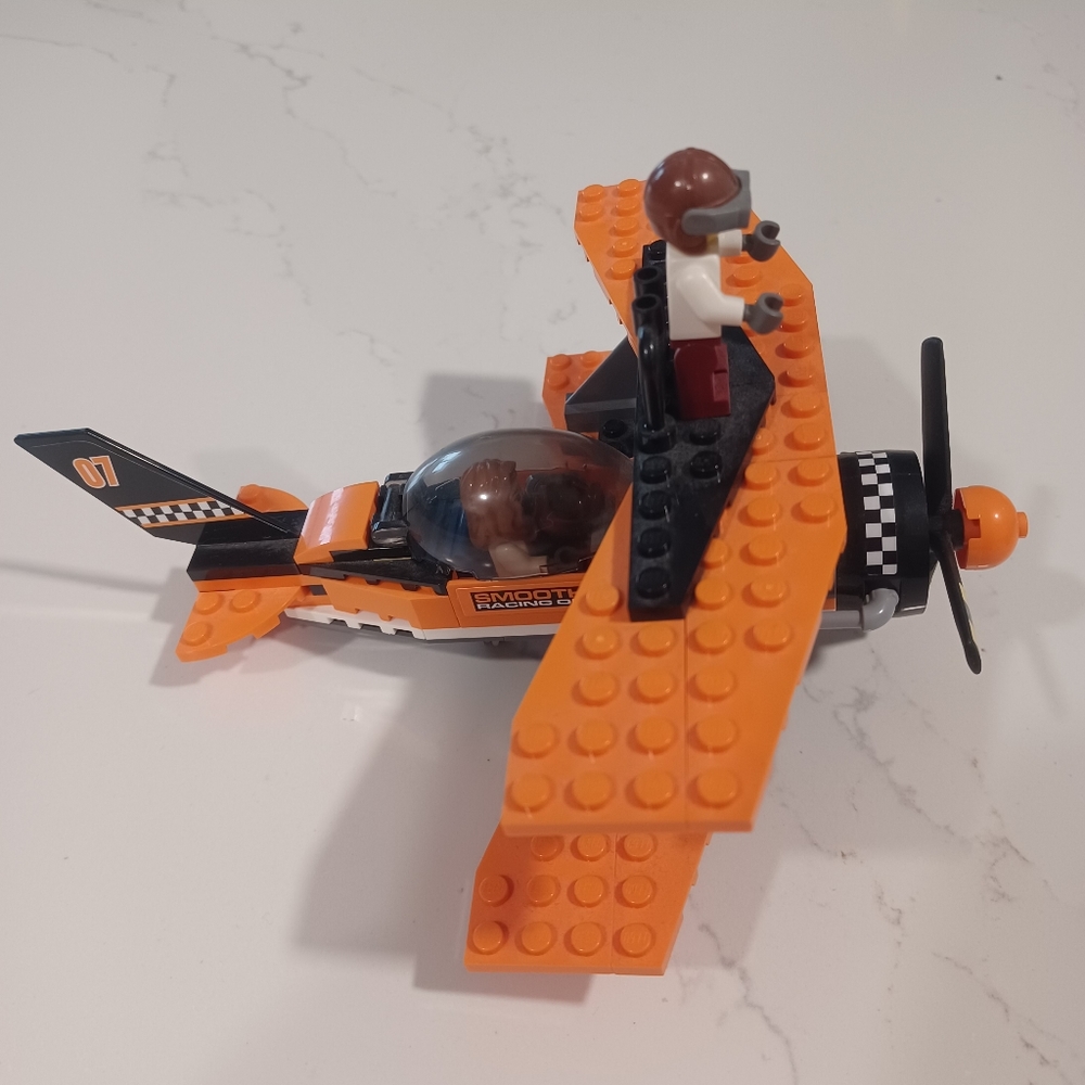 LEGO plane - Picture 5 of 8